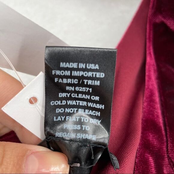 AQUA Velvet Square Neck with Bow Strap NWT - Picture 6 of 9